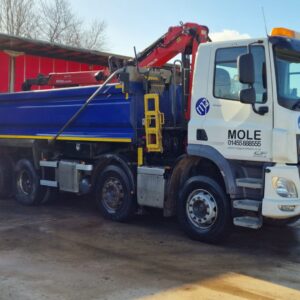 Grab hire 8 wheeler operating in Leicester